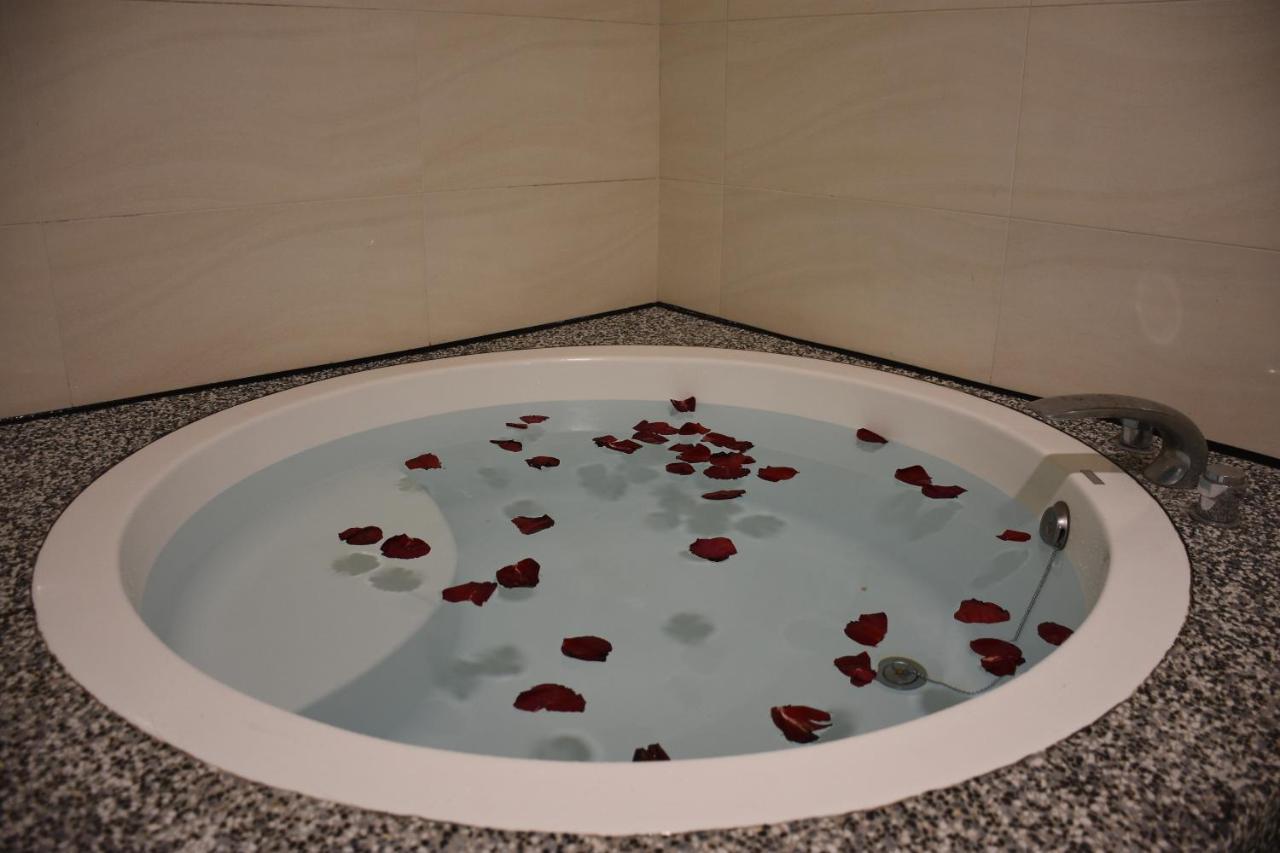 טאיפיי Walker Hotel - Zhengyi 2 מראה חיצוני תמונה