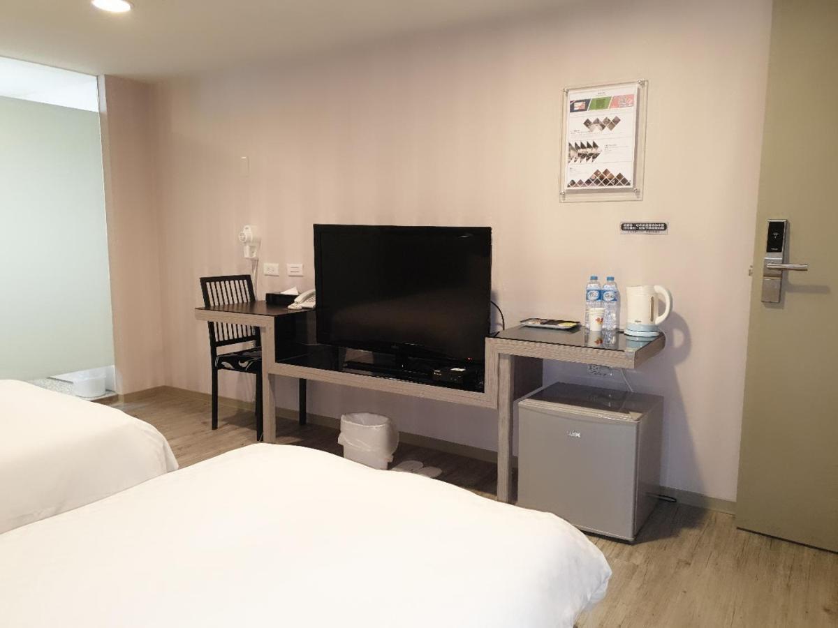 טאיפיי Walker Hotel - Zhengyi 2 מראה חיצוני תמונה