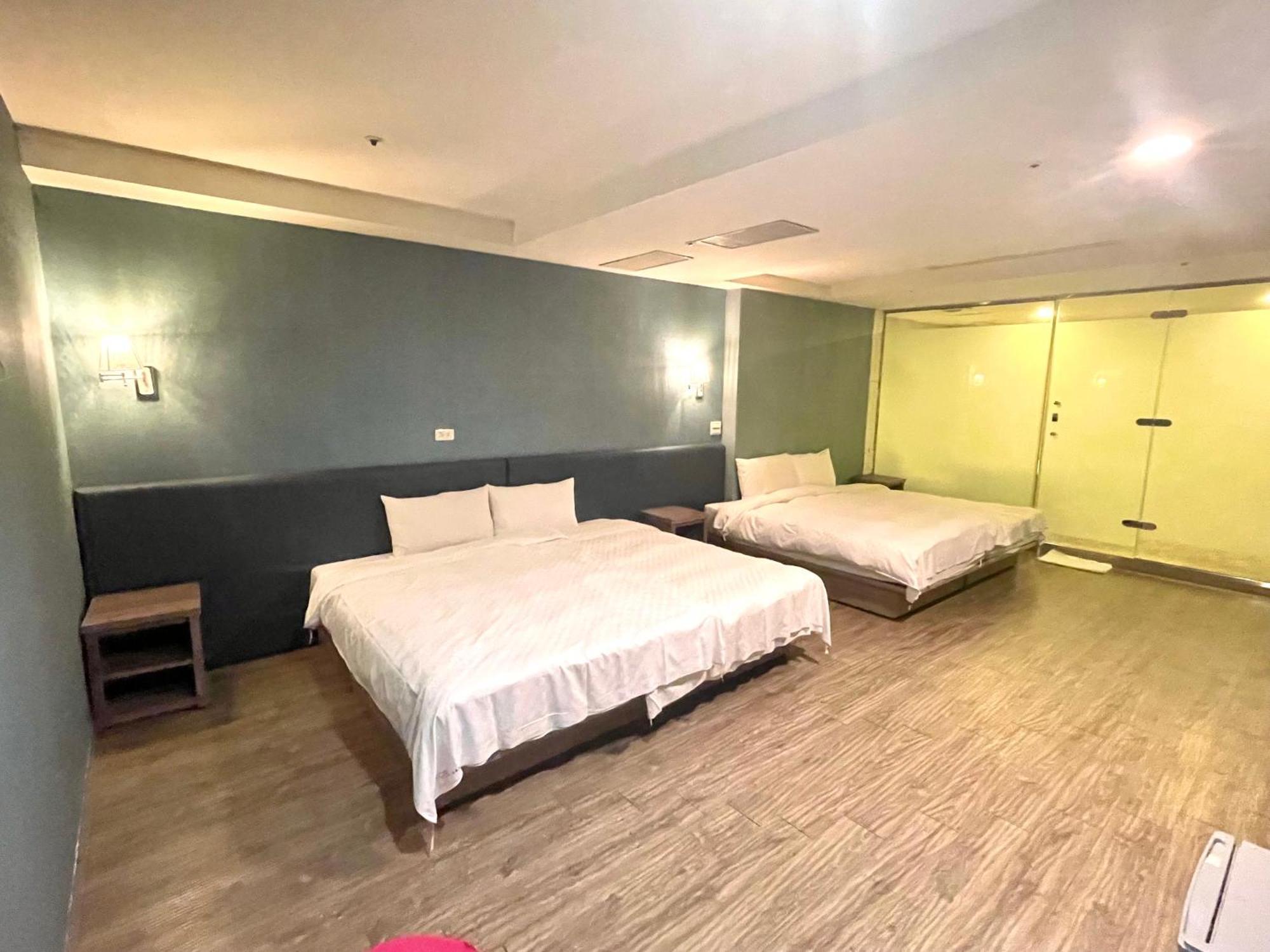 טאיפיי Walker Hotel - Zhengyi 2 מראה חיצוני תמונה