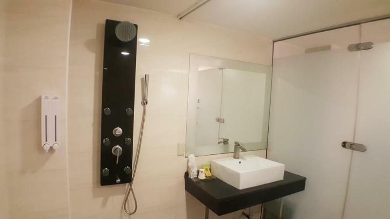 טאיפיי Walker Hotel - Zhengyi 2 מראה חיצוני תמונה